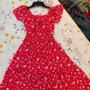 Jessica Simpson (pink floral dress)